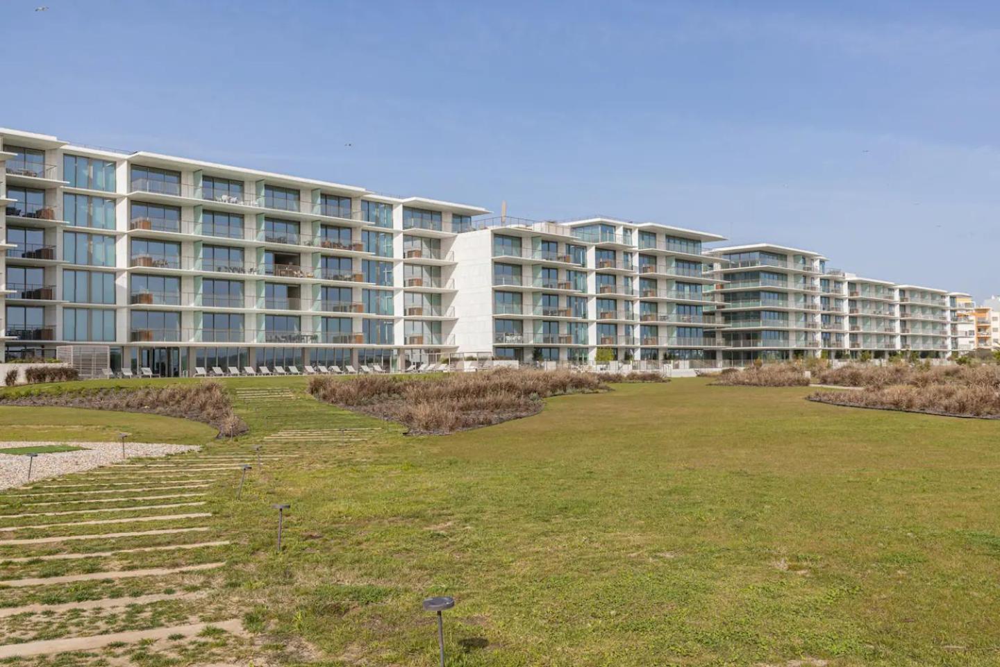 Bayline- Beachfront And Pool アルマカオ・デ・ペラ エクステリア 写真