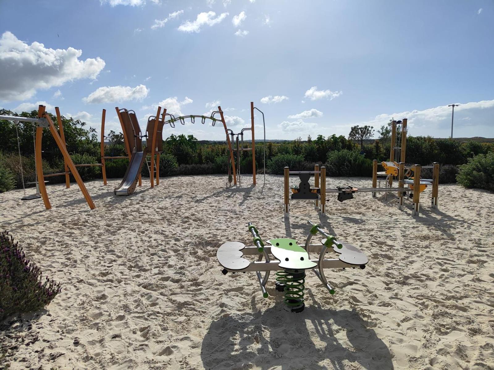Bayline- Beachfront And Pool アルマカオ・デ・ペラ エクステリア 写真